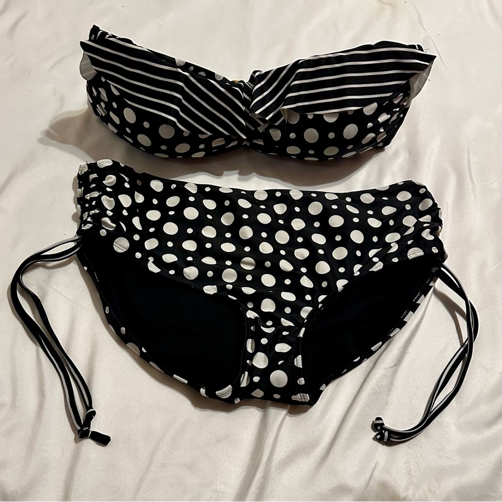 Black and White Polka Dot Bikini Set